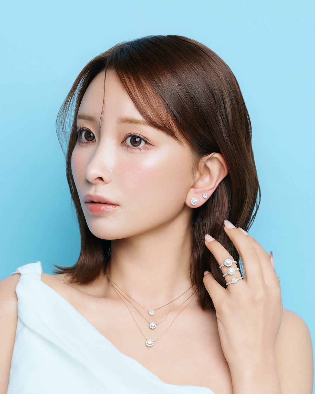 ラウンドピアス0.3ct