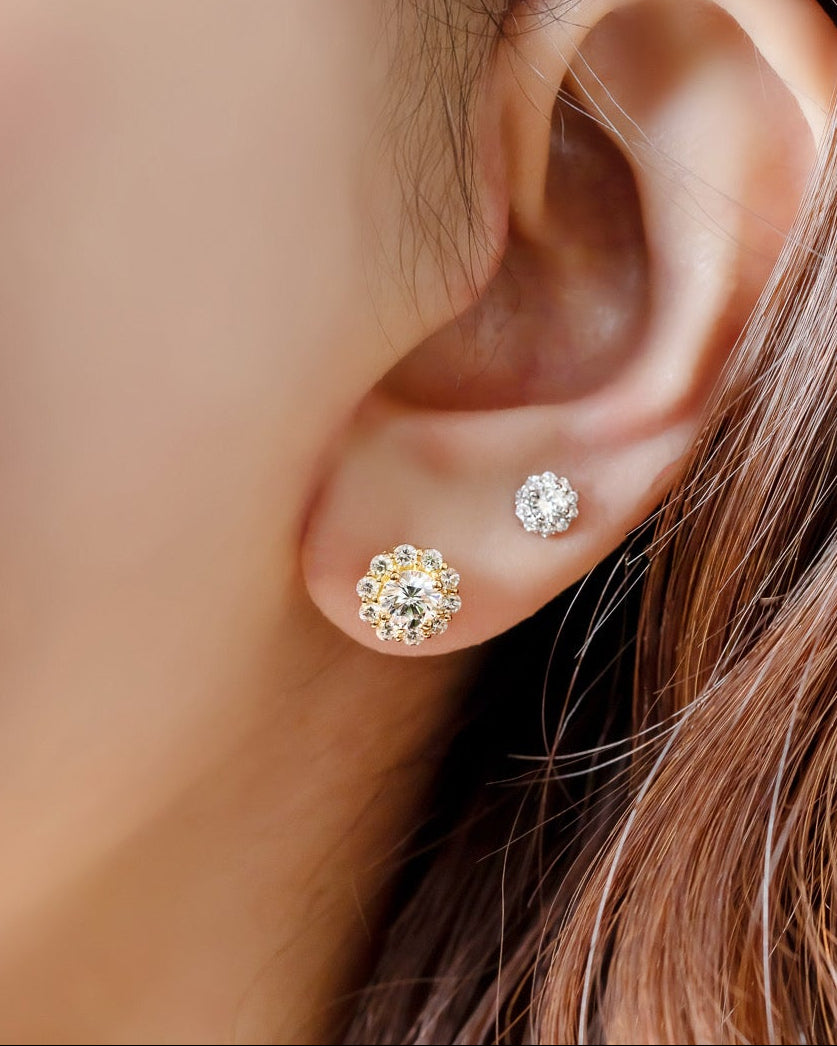 ラウンドピアス0.5ct