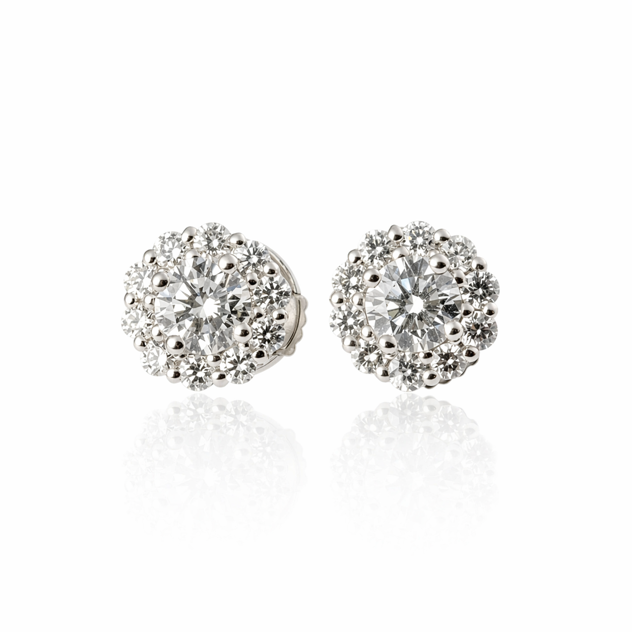 ラウンドピアス0.3ct
